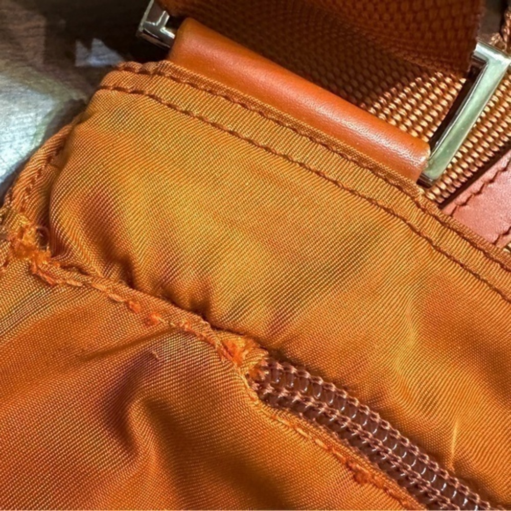 AUTHENTIC Orange Crossbody tote. In Papaya. - Picture 16 of 16